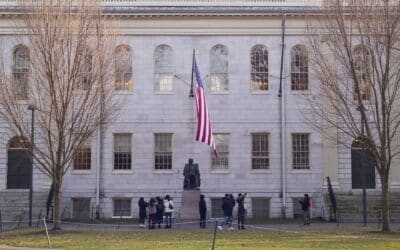 Gobierno de Trump ordena a Harvard entregarle documentos sobre estudiantes extranjeros