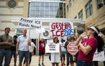 Grupos latinos condenan que ICE acceda a datos médicos de 79 millones de personas en EE.UU.