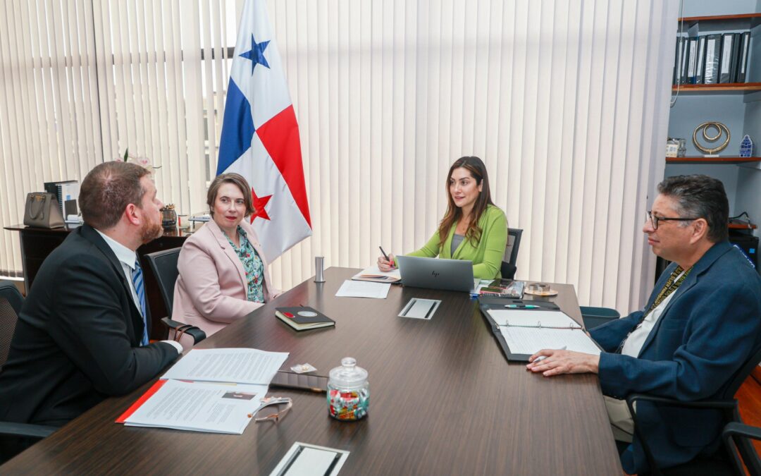 Panamá y Canadá buscan reforzar su cooperación comercial bajo el TLC