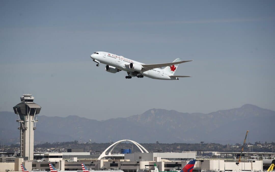 Air Canada reanudará sus vuelos pese a la huelga de auxiliares de cabina