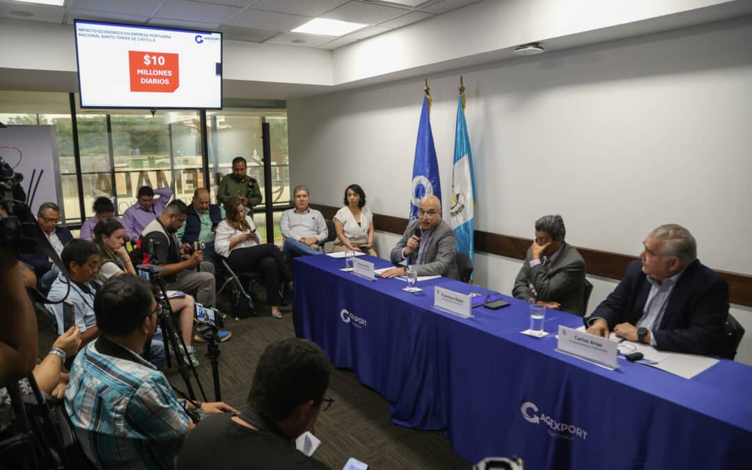 Huelga en puerto guatemalteco deja pérdidas por 10 millones de dólares cada día