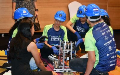 FUSALMO presenta al equipo seleccionado que representará al Team El Salvador en la Competición Internacional FIRTS Global Challenge