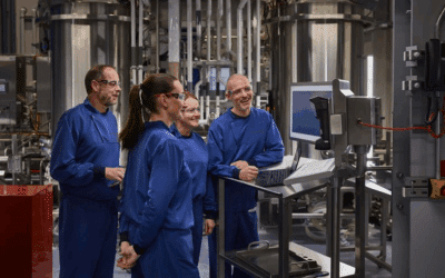 Costa Rica: Johnson & Johnson fortalece la educación técnica mediante colaboraciones estratégicas