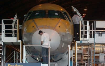 Trabajadores de Embraer inician una huelga indefinida en pos de mejoras salariales