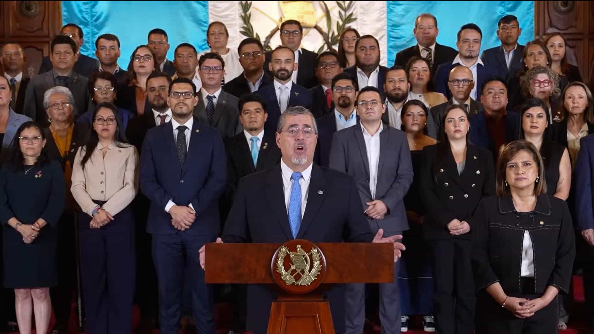 El presidente de Guatemala afirma que se busca llevar un golpe de Estado en su contra