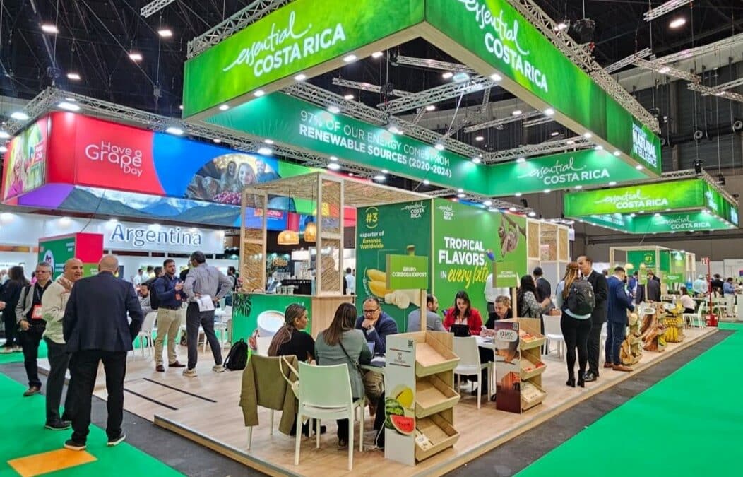 Cerca de 30 empresas agrícolas costarricenses exhiben sus productos en feria en España