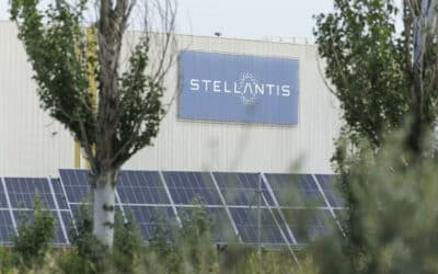 EE.UU. empieza a cumplir su amenaza de arrebatar la producción de automóviles a Canadá