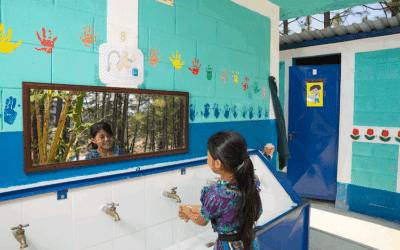 230 mil centroamericanos tendrán un baño seguro y agua potable en 2025