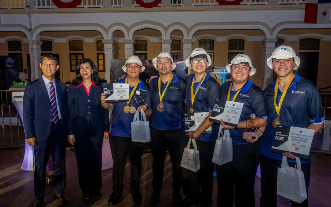  Costa Rica se tituló Campeón Regional de Solve for Tomorrow 2025