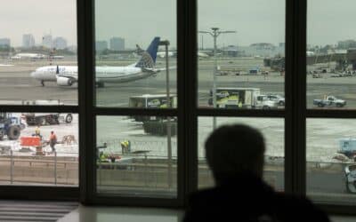 Continúan atrasos en aeropuertos de EE.UU. tras peor fin de semana del cierre federal