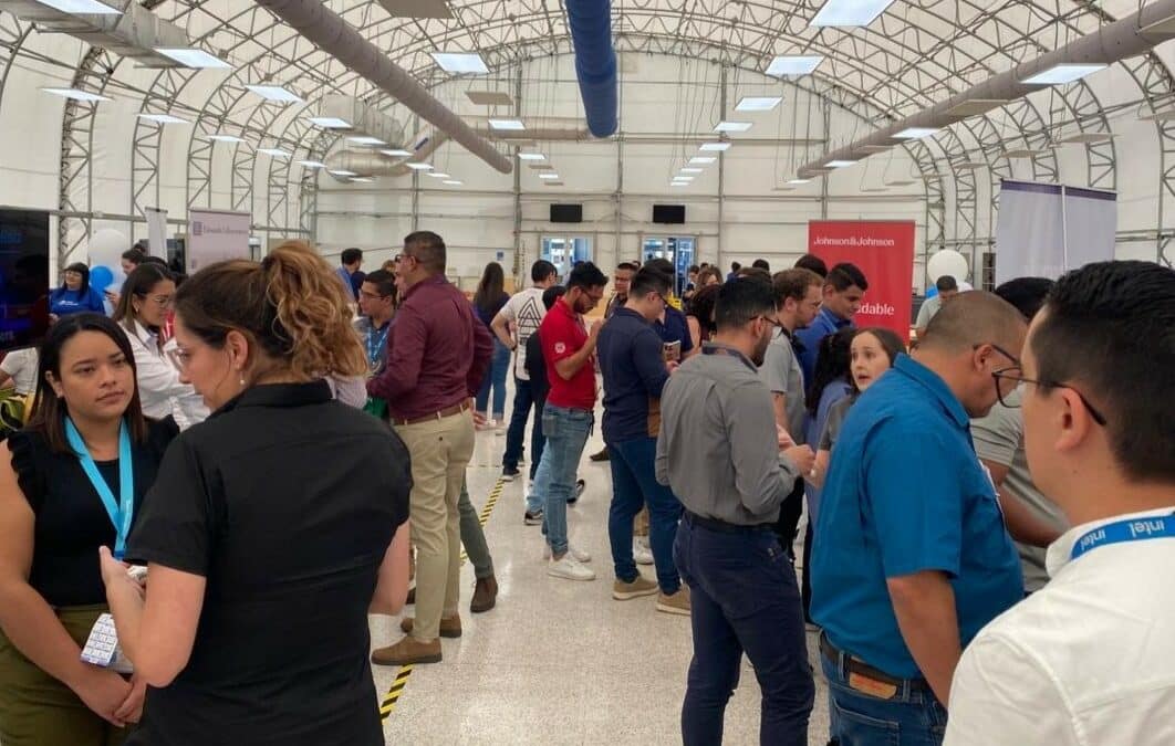 Costa Rica: Feria de empleo apoya talento de Intel