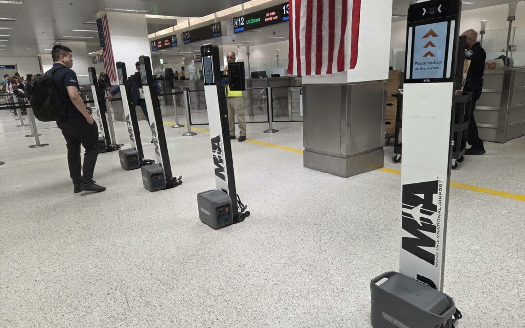 Aeropuerto de Miami baja a tres segundos la revisión de pasaporte con tecnología biométrica