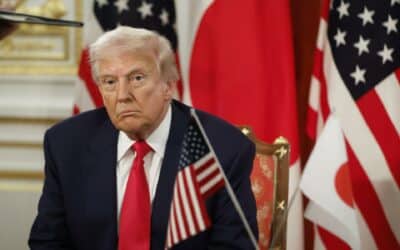 Trump dice que redadas migratorias “no han ido suficientemente lejos” y defiende tácticas